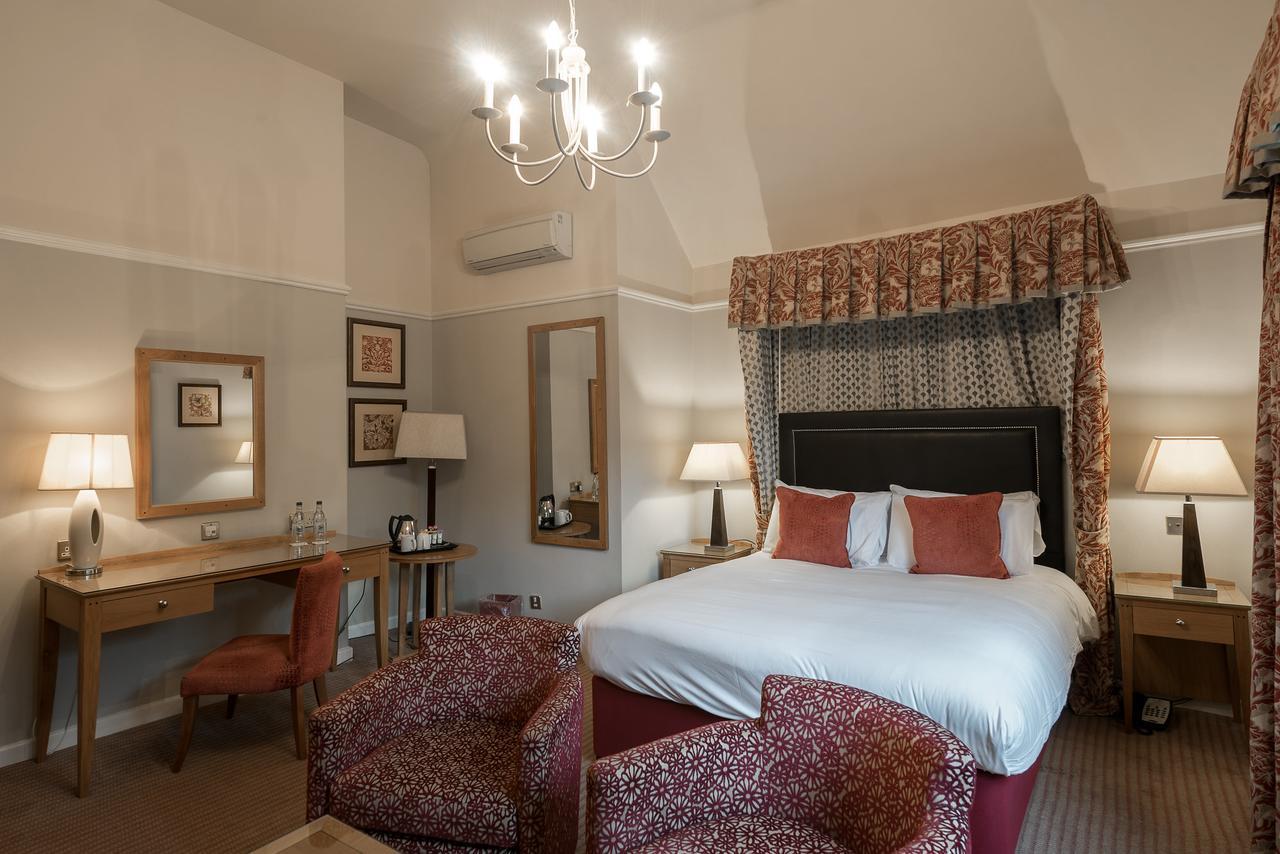 Hotel Westmead Bar & Restaurant 3*
